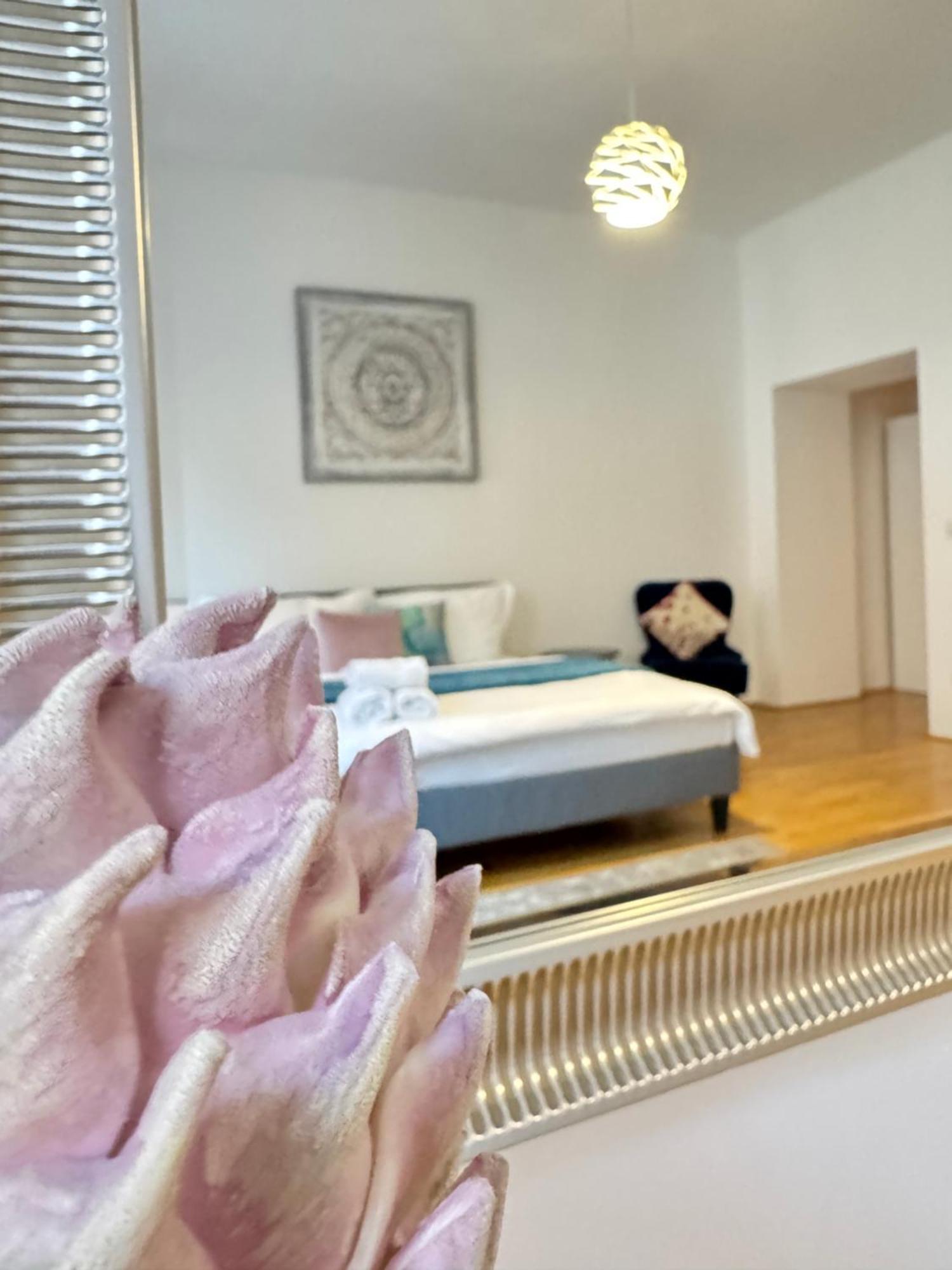 Charming Flat & Balcony Near Central Station L Bg5 维也纳 外观 照片